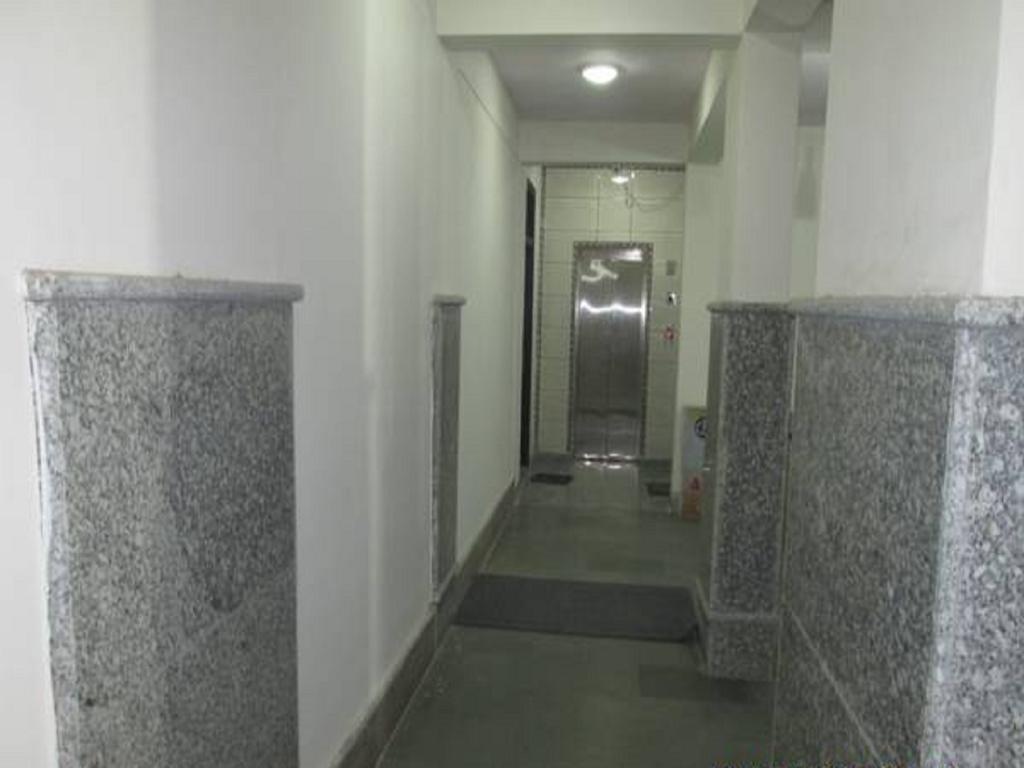 Charanpahari Hotel New Delhi Exteriör bild