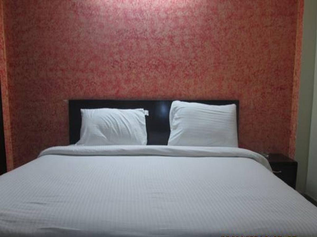 Charanpahari Hotel New Delhi Rum bild